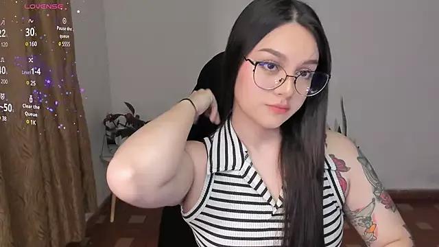 Explore our live girls sluts from our Custom and Multi clubs and checkout exclusive access to highly interactive content, such as shape, hair, titties, pussy type and many more.