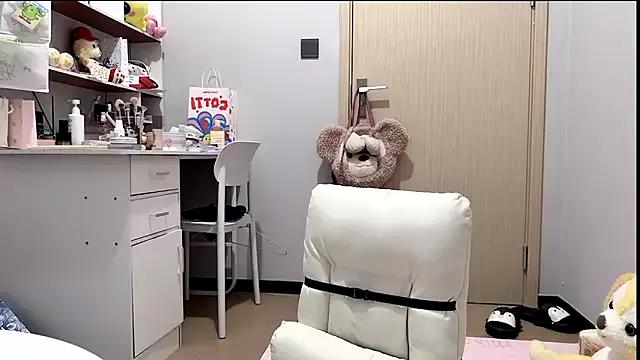 Ann-cookie from StripChat