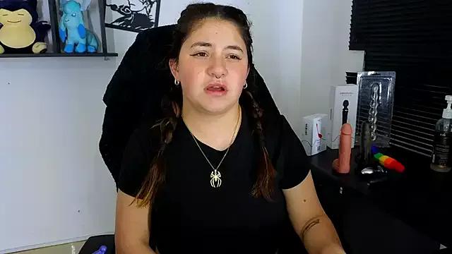 ann_bronw from StripChat