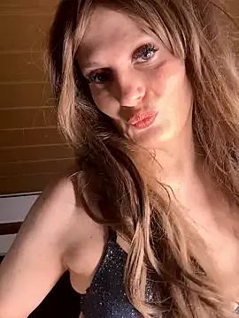 Explore our live girls sluts from our Custom and Multi clubs and checkout exclusive access to highly interactive content, such as shape, hair, titties, pussy type and many more.