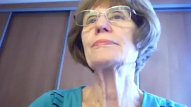 Anna72233 from StripChat is Freechat