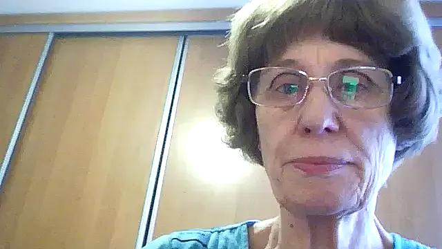 Anna72233 from StripChat is Freechat