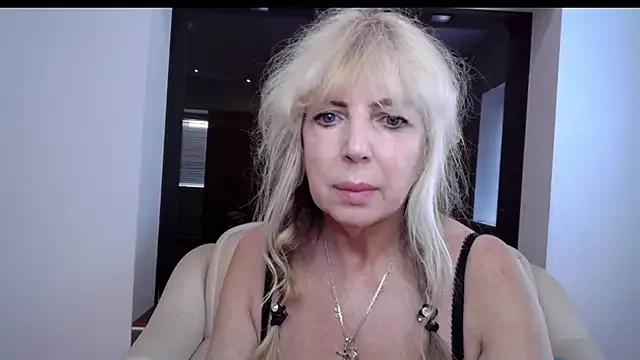 Anna_Diax from StripChat