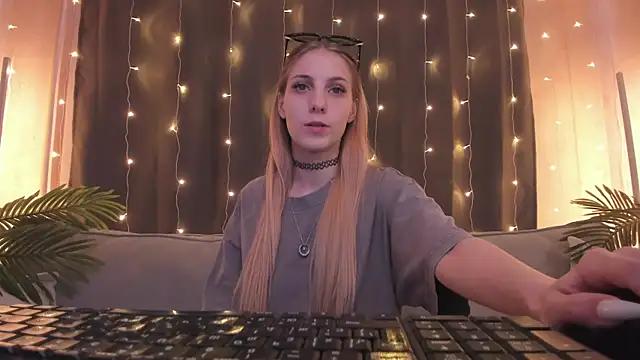 Anna_Fink from StripChat