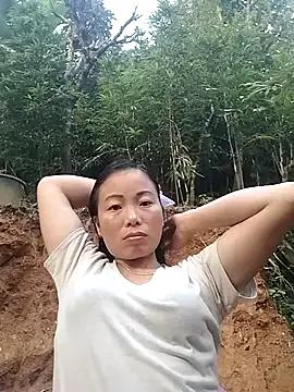 Annaacutee from StripChat