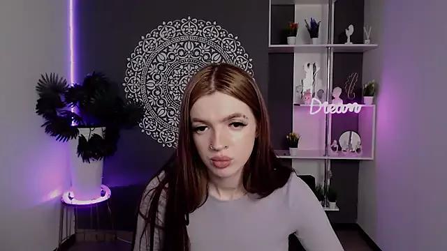 Explore our live girls sluts from our Custom and Multi clubs and checkout exclusive access to highly interactive content, such as shape, hair, titties, pussy type and many more.