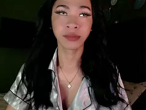 Annaloula from StripChat