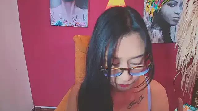 AnnaPerez_ from StripChat