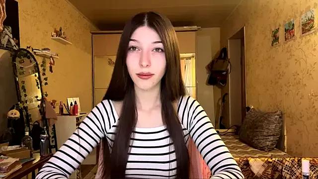 Explore our live girls sluts from our Custom and Multi clubs and checkout exclusive access to highly interactive content, such as shape, hair, titties, pussy type and many more.