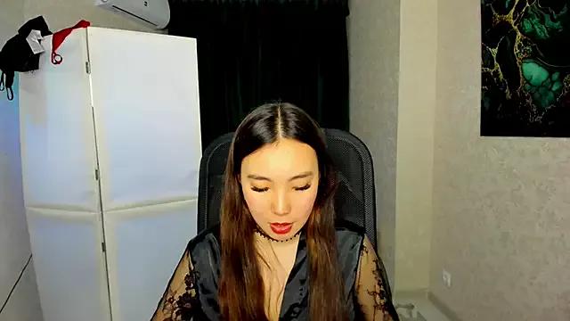 AnnaReyla from StripChat