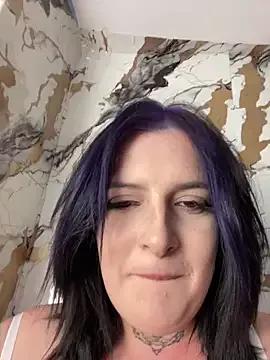 AnnaTrinity from StripChat