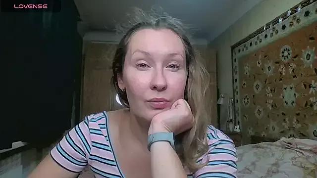 AnnaXLovers from StripChat