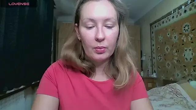 AnnaXLovers from StripChat