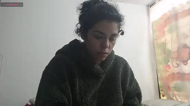Anne_purple from StripChat