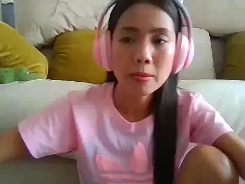 AnnewithanE from StripChat