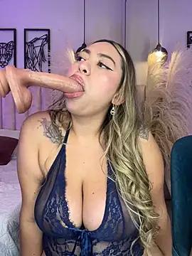Explore our live girls sluts from our Custom and Multi clubs and checkout exclusive access to highly interactive content, such as shape, hair, titties, pussy type and many more.