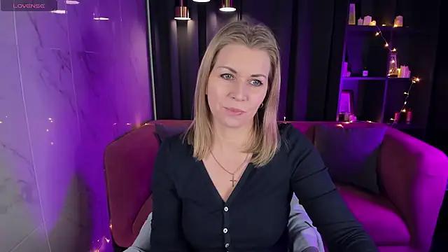 Annie_Light from StripChat