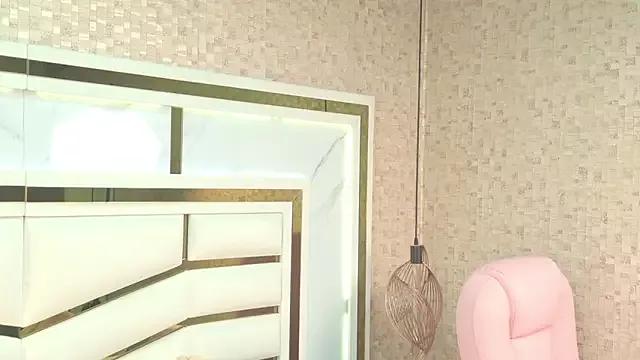 annie_sm from StripChat