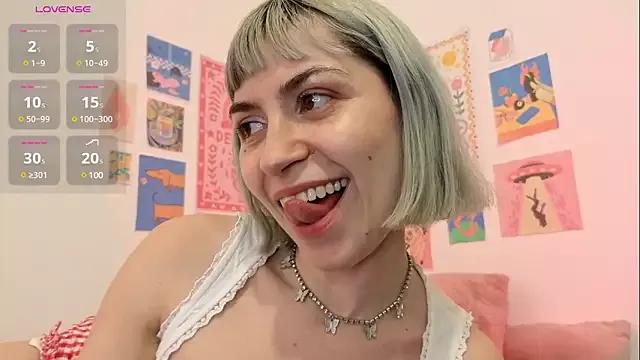 Annie_Tinky from StripChat