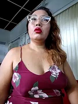 Explore our live girls sluts from our Custom and Multi clubs and checkout exclusive access to highly interactive content, such as shape, hair, titties, pussy type and many more.
