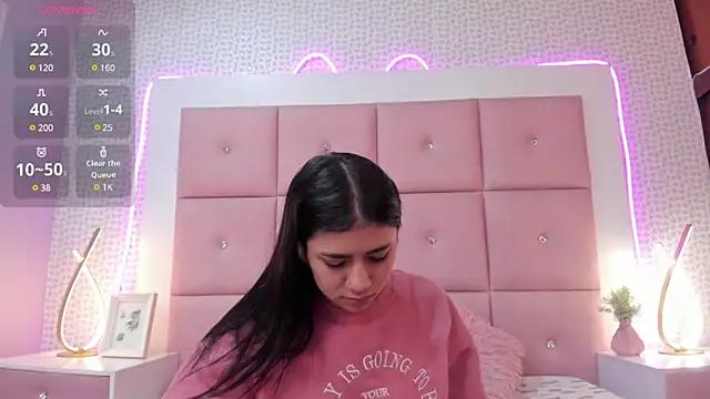 Annievalencia from StripChat
