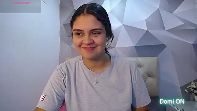 Explore our live girls sluts from our Custom and Multi clubs and checkout exclusive access to highly interactive content, such as shape, hair, titties, pussy type and many more.