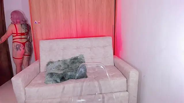 Explore our live girls sluts from our Custom and Multi clubs and checkout exclusive access to highly interactive content, such as shape, hair, titties, pussy type and many more.