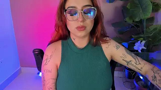 Explore our live girls sluts from our Custom and Multi clubs and checkout exclusive access to highly interactive content, such as shape, hair, titties, pussy type and many more.