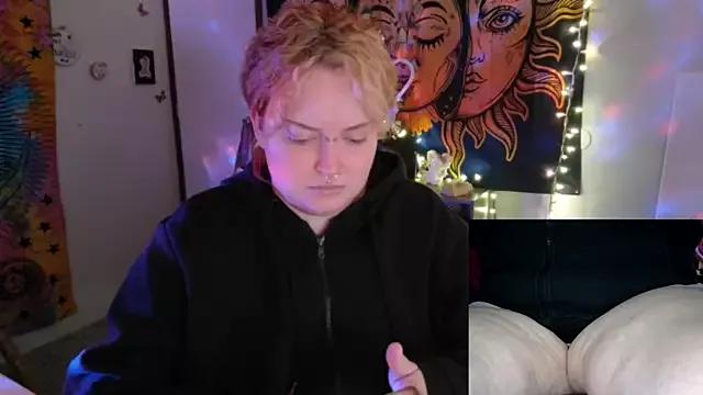 Annikkaa from StripChat