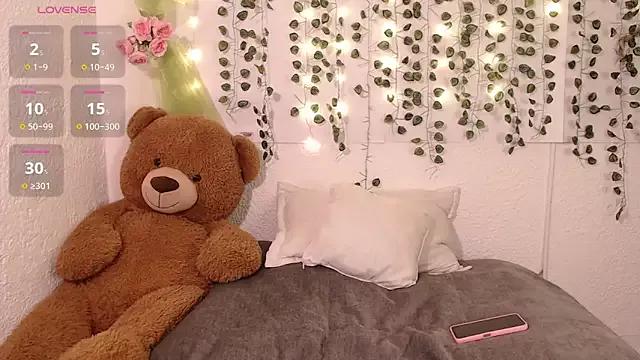 AnniVilla02 from StripChat