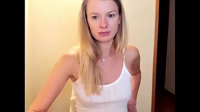 Annloveyou from StripChat