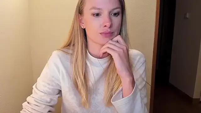 Annloveyou from StripChat