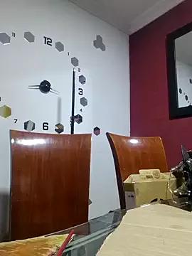 annyaparis from StripChat is Freechat
