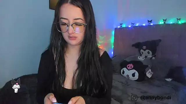 Annybonne from StripChat
