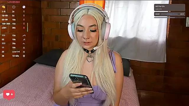 Annycolin_ from StripChat