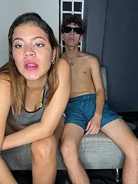 AnnyFull_extreme from StripChat