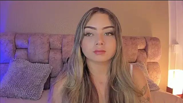 AnnyLopezz_ from StripChat