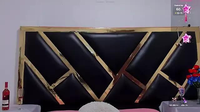Explore our live girls sluts from our Custom and Multi clubs and checkout exclusive access to highly interactive content, such as shape, hair, titties, pussy type and many more.