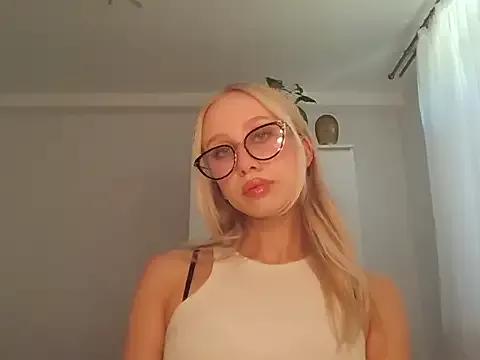 AnyaGold20 from StripChat