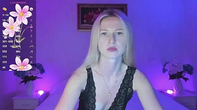 AnyaRusaya from StripChat