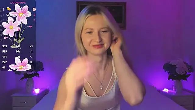AnyaRusaya from StripChat