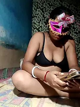 AparnaBoudi from StripChat