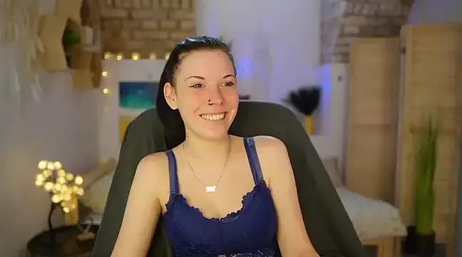 Explore our live girls sluts from our Custom and Multi clubs and checkout exclusive access to highly interactive content, such as shape, hair, titties, pussy type and many more.