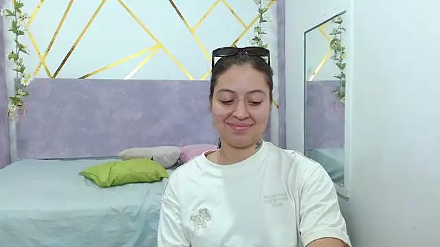 AprilLee03 webcams show profile image 
