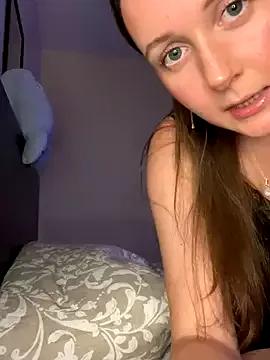 AprilLove webcams show profile image 