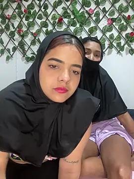 Arab_rainbow_girls from StripChat