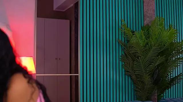 ArabellaPosh from StripChat is Freechat