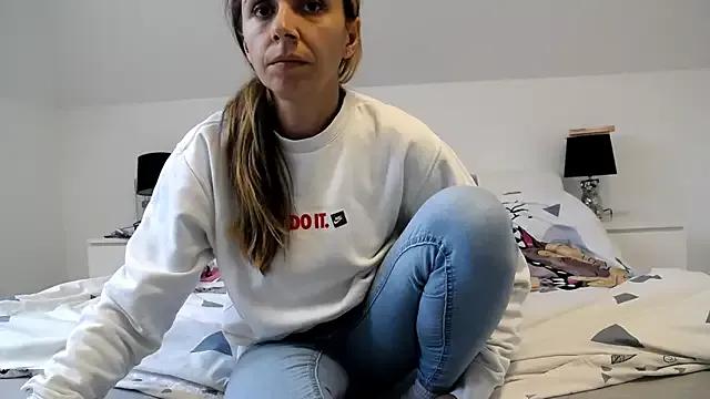 ArabianMalikah from StripChat