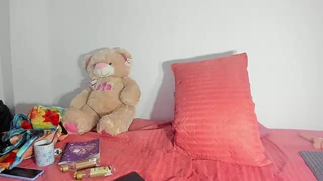 Arantza_Hill from StripChat