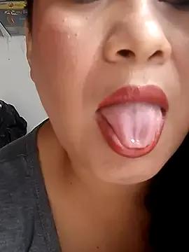 Ardiente_celeste on StripChat